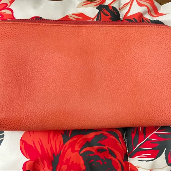 Chanel Long Gusset Wallet - Picture 2 of 7